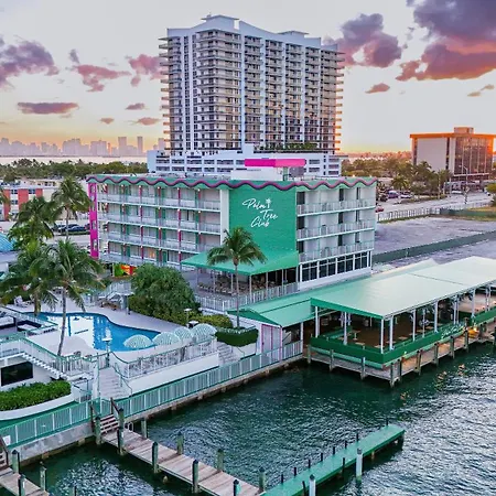 Best Western On The Bay Inn&Marina